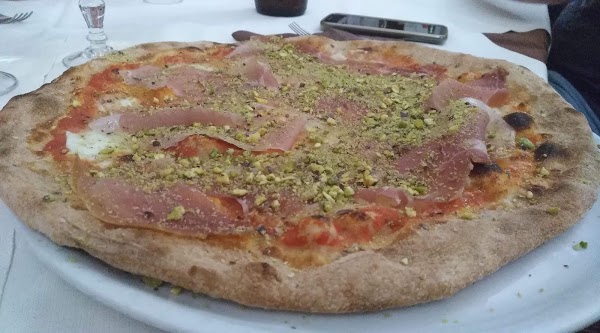 Foto di Ristorante Pizzeria Al Barile Di Nasisi Tanino di Basic    Messina  Sicilia         Italia