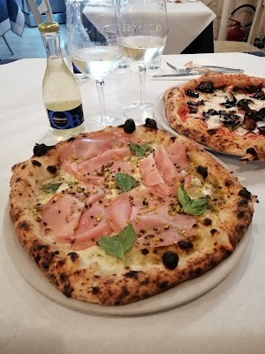 Foto di Osteria Pizzeria Terra Mia di Macerata Campania  Caserta  Campania         Italia
