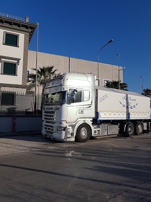 Foto di Esso di Poggiomarino  Napoli  Campania         Italia