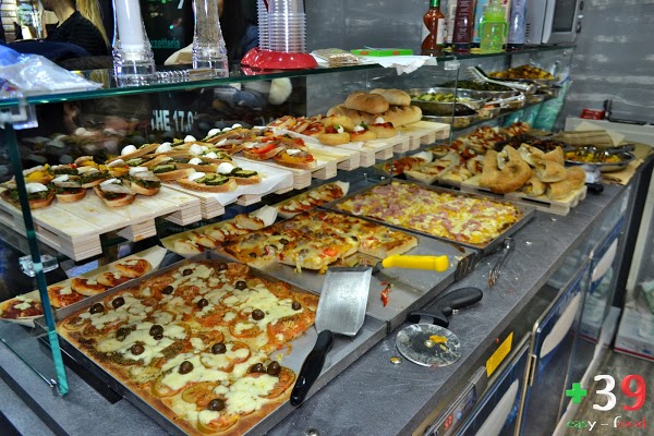 Foto di  39 Easy Food di Naples  Napoli  Campania  Italy