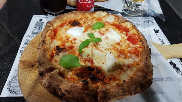 Foto di Il Pizzaiuolo di Santuario di Santa Maria Assunta di Civit    Arpino  Frosinone  Italia