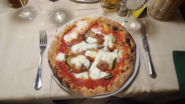 Foto di Ristorante Pizzeria la Lucciola di Biella  Piemonte  Italia