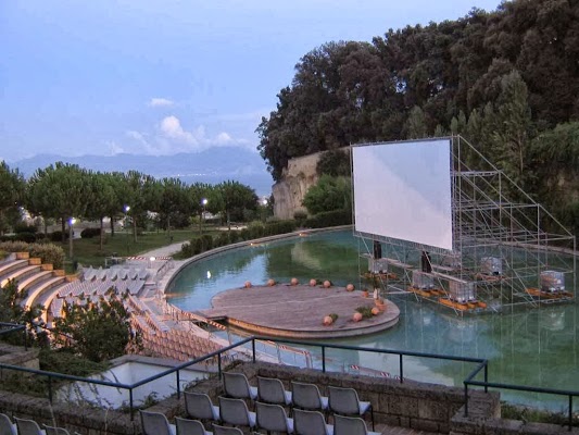 Foto di Accordi e Disaccordi - Arena Cinematografica - Cinema all%27 Aperto di Napoli  Campania  Italia