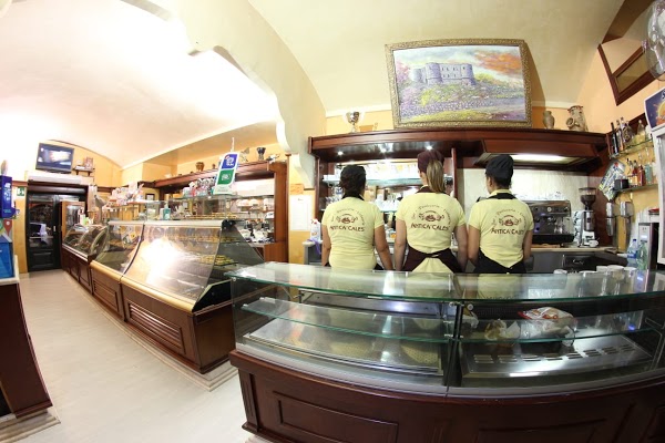 Foto di Bar pasticceria gelateria Antica Cales di Caserta  Campania  Italia