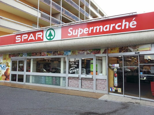 Foto di SPAR Supermarch E  di La Bolognese      Rue Ravier  La Martini  re  Ambilly  San Giuliano di Geneva  Alta Savoia  Auvergne Rh  ne Alpes  Francia metropolitana         Francia