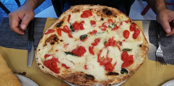 Foto di Pizzeria M Condurro di Chiaiano  Napoli  Campania         Italia