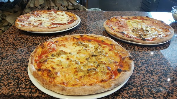 Foto di La Bottega della Pizza di Centurelli Massimo di Verdellino  Bergamo  Lombardia  Italia