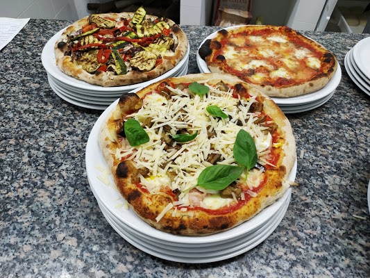 Foto di Pizzeria Ristorante La Vela di Acireale  Catania  Sicilia         Italia