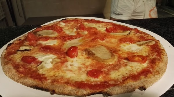 Foto di Pizzeria Peter Pan Snc di Calerno  Val d   Enza  Reggio nell Emilia  Emilia Romagna         Italia
