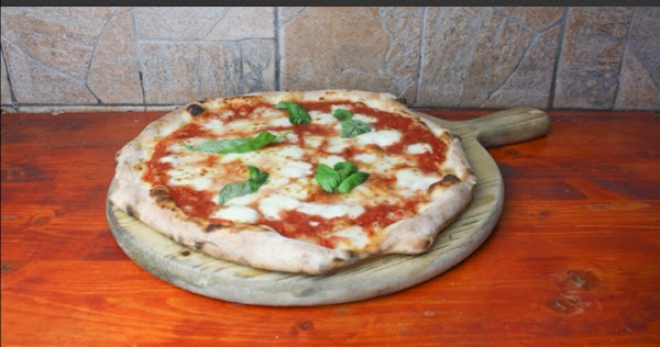 Foto di Pizza Napoli 2 di Marcianise  Caserta  Campania         Italia