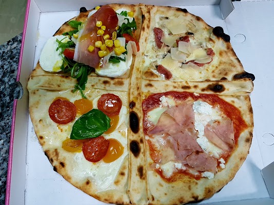 Foto di Pianeta Pizza di Portico di Caserta  Caserta  Campania  Italia