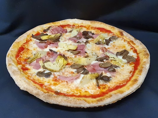Foto di Ristorante Pizzeria Aroma di Trento  Territorio Val d Adige  Provincia di Trento  Trentino Alto Adige  Italia