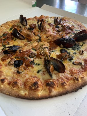 Foto di Allo Pizza di ZA Castellamare  Saint Chamas  Istres  Bouches du Rh  ne  Provenza Alpi Costa Azzurra  Francia metropolitana         Francia