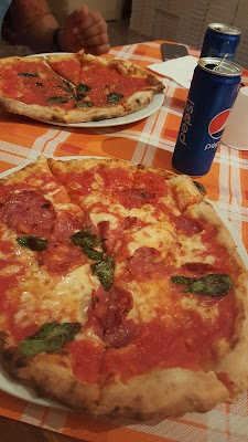 Foto di Pizzeria Il Buco di Boscotrecase  Napoli  Campania         Italia